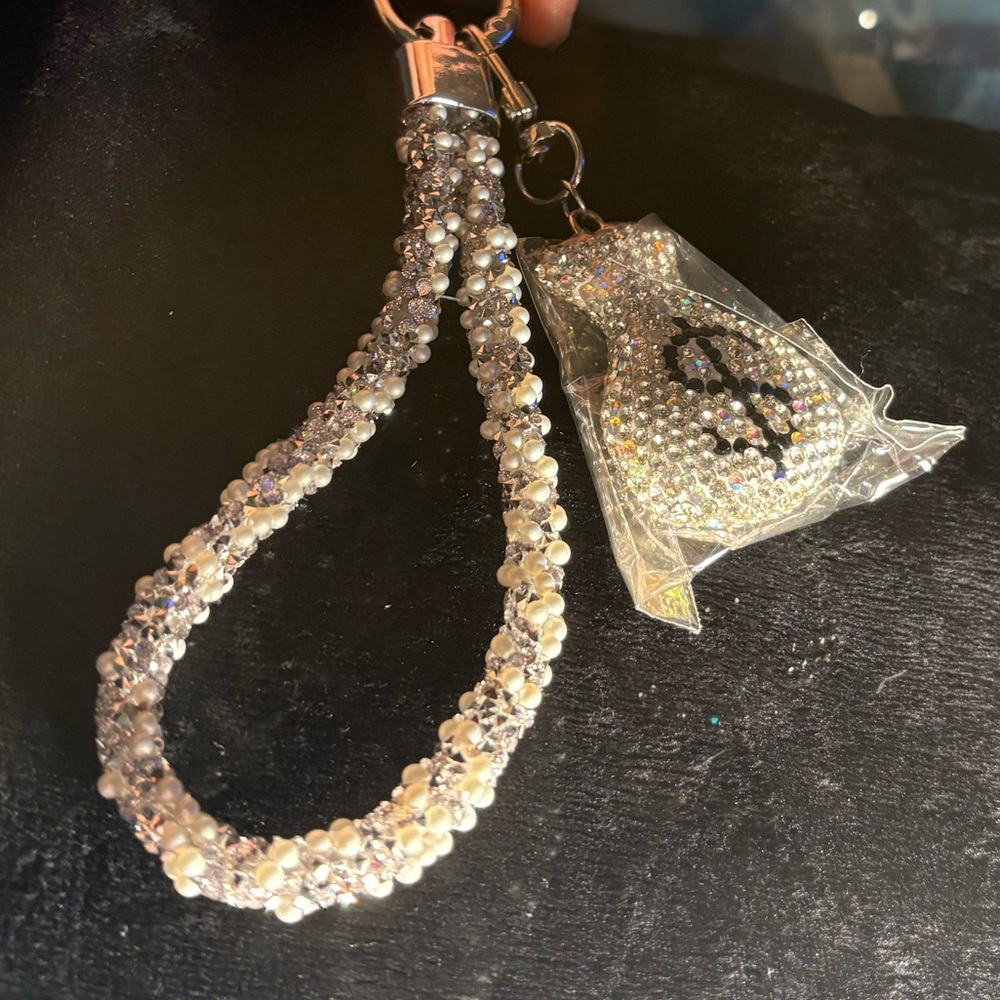 Silver Cash Bag Rhinestone Sparkling Keychain Wristlet